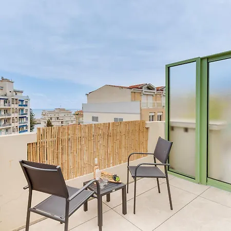 アパート Coco Ap4476 By Riviera Homes