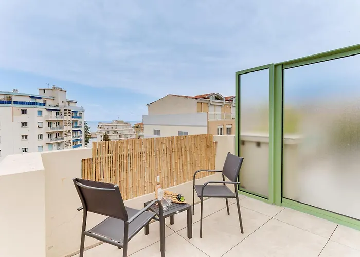 アパート Coco Ap4476 By Riviera Homes