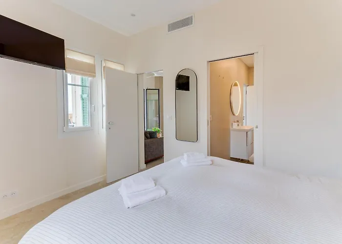 アパート Coco Ap4476 By Riviera Homes *